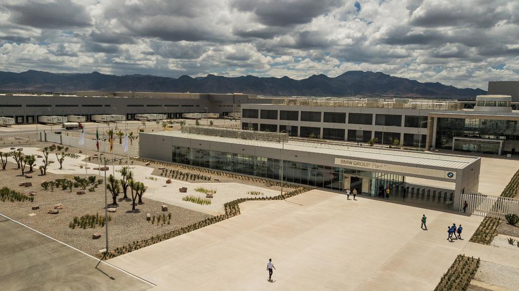  Inaugura BMW planta en San Luis Potosí