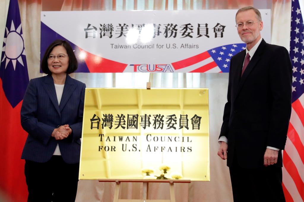 China llamó a EUA a evitar dañar la relación bilateral y la paz en la región. (EFE)