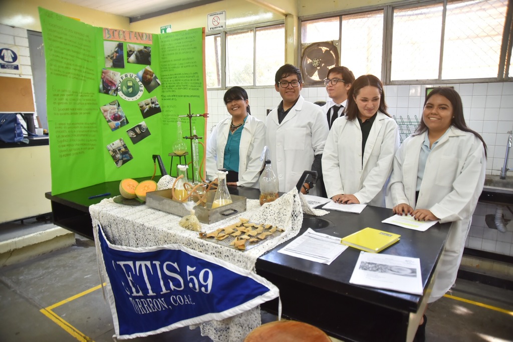 Alumnos del CETIS 59 de Torreón participaron en su XI Jornada de Exhibición de Competencias.