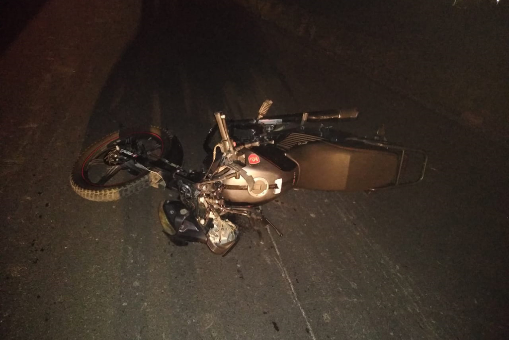 De madrugada motociclista pierde la vida al chocar contra una bicicleta en Gómez Palacio. (EL SIGLO DE TORREÓN)