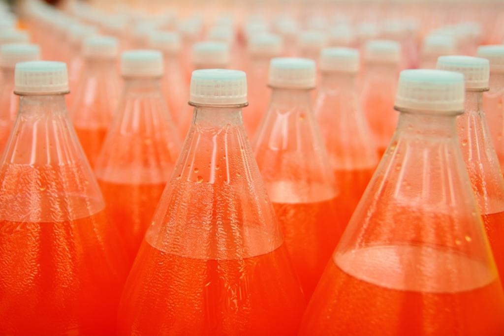 Dentro de la región, fue en México donde los investigadores encontraron el consumo más alto de bebidas azucaradas. (ARCHIVO)