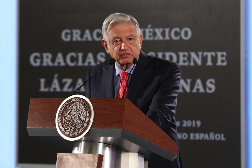 López Obrador llegará a Gómez Palacio por tierra, procedente de Chihuahua y al terminar el acto oficial, a eso de las 17:00 horas, se trasladará al aeropuerto de Torreón para viajar rumbo a Ciudad de México. (NOTIMEX)