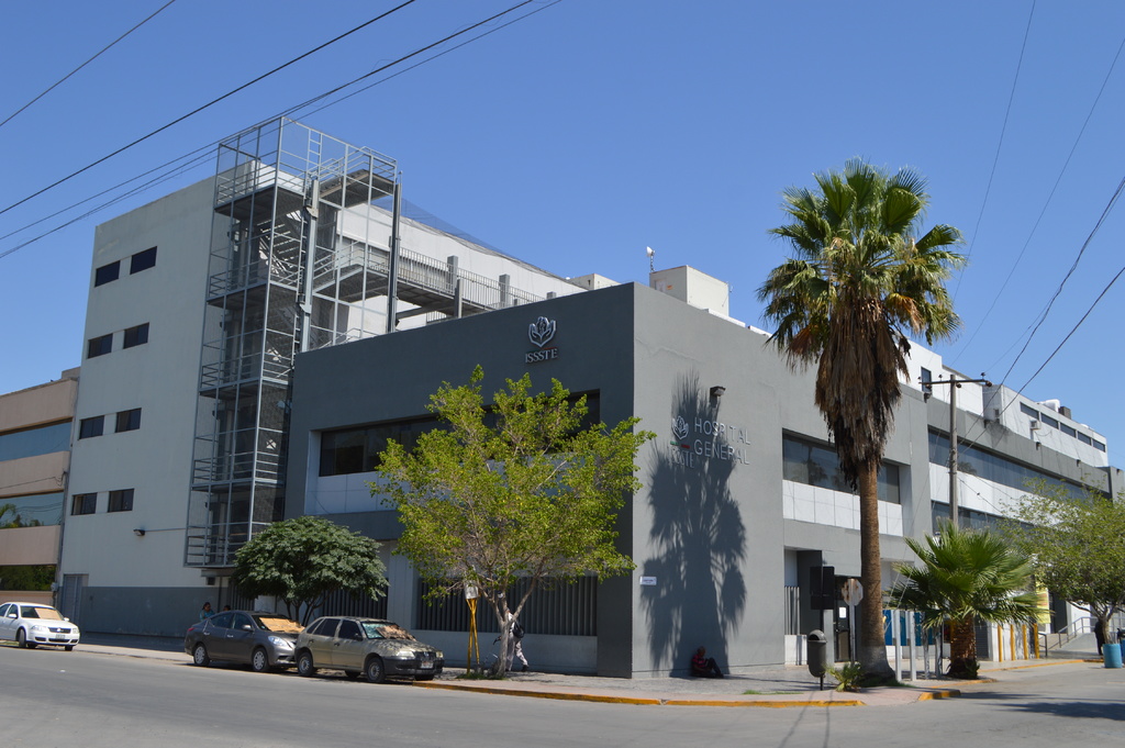 El hospital del ISSSTE en Torreón fue abierto desde 1963; actualmente es insuficiente para la población.
