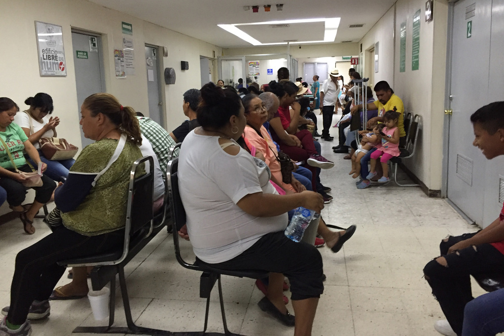 Personal del IMSS en Matamoros desconocen la información sobre un posible cierre. (EL SIGLO DE TORREÓN/GUADALUPE MIRANDA)