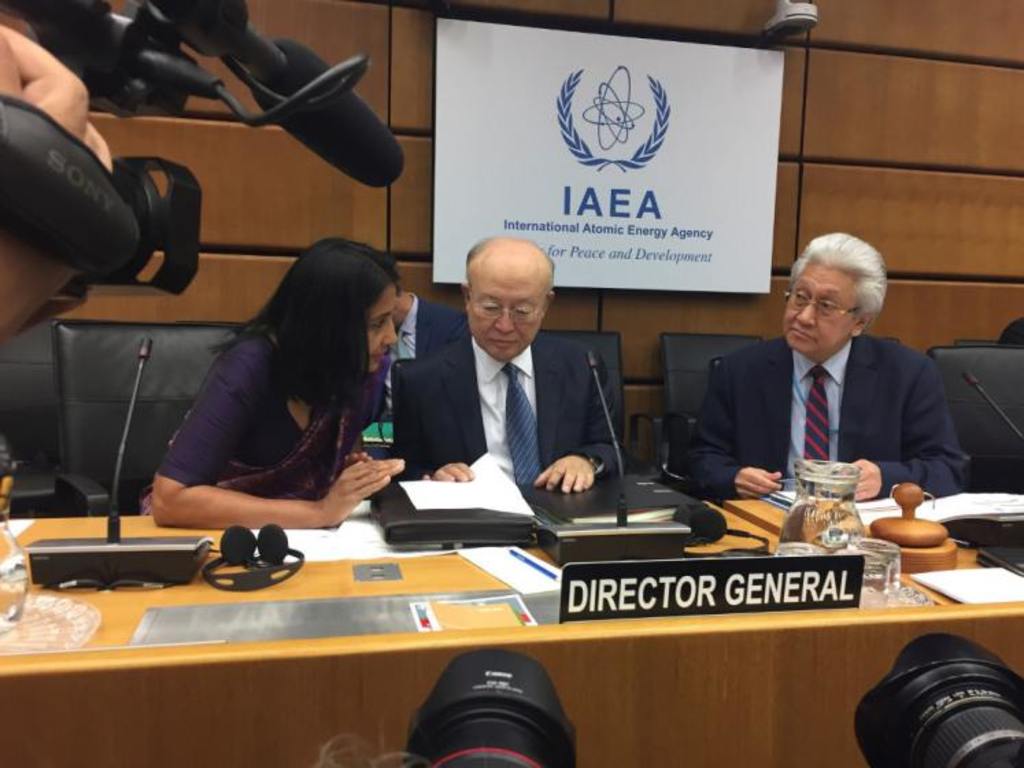 La Agencia Internacional de Energía Atómica acepta a Palestina
como observador, lo que implica su reconocimiento como estado. (EFE)