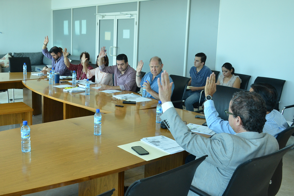 Ayer fue la sexta sesión ordinaria de la Comisión de Planeación, Urbanismo y Obras Públicas. (FERNANDO COMPEÁN)