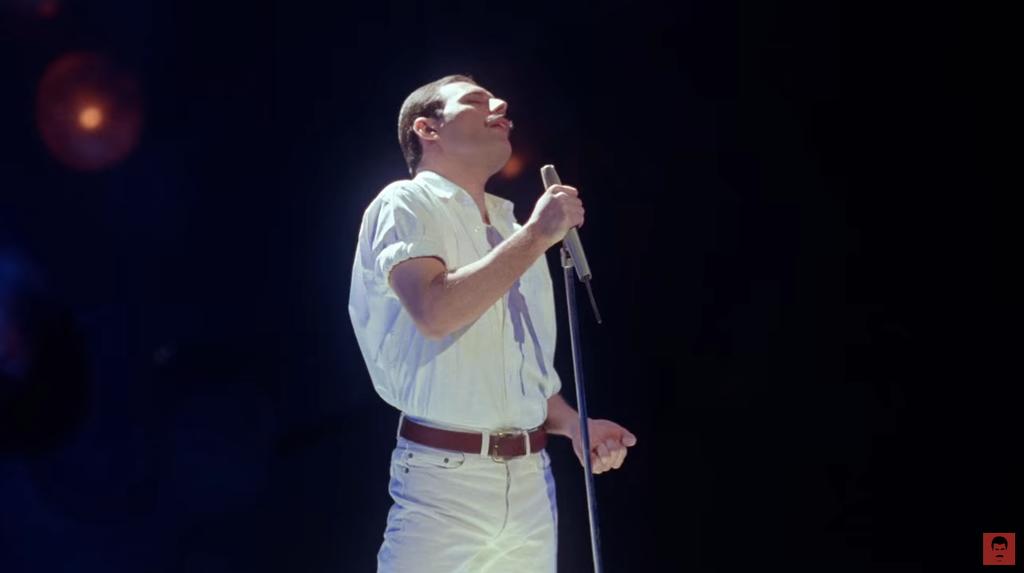 También se lanzó un video musical de la canción con imágenes hasta ahora inéditas de la actuación de Mercury, grabada en abril de 1986 en el Teatro Dominion de Londres. (YOUTUBE)
