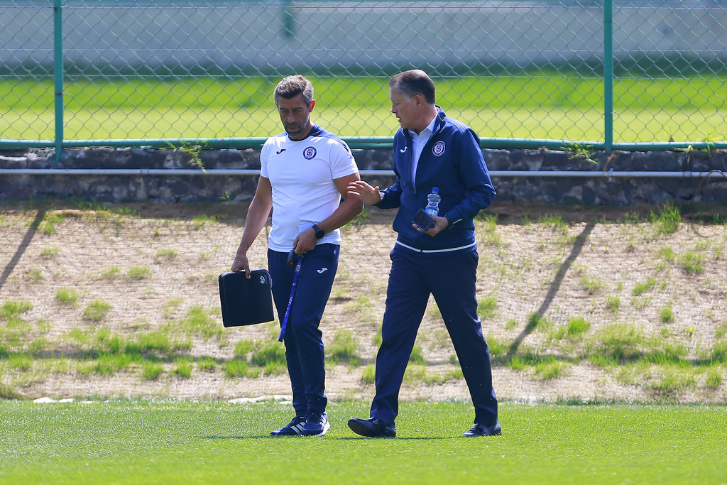 Ricardo Peláez y Pedro Caixinha, ya preparan a Cruz Azul para la búsqueda del campeonato en el Torneo Apertura 2019. (JAM MEDIA)