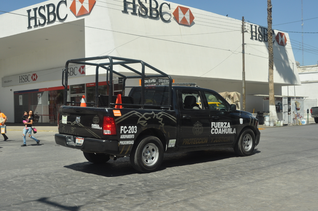 Los tres agrupamientos de Fuerza Coahuila trabajan en los alrededores de bancos y tiendas de conveniencia para prevenir ilícitos.