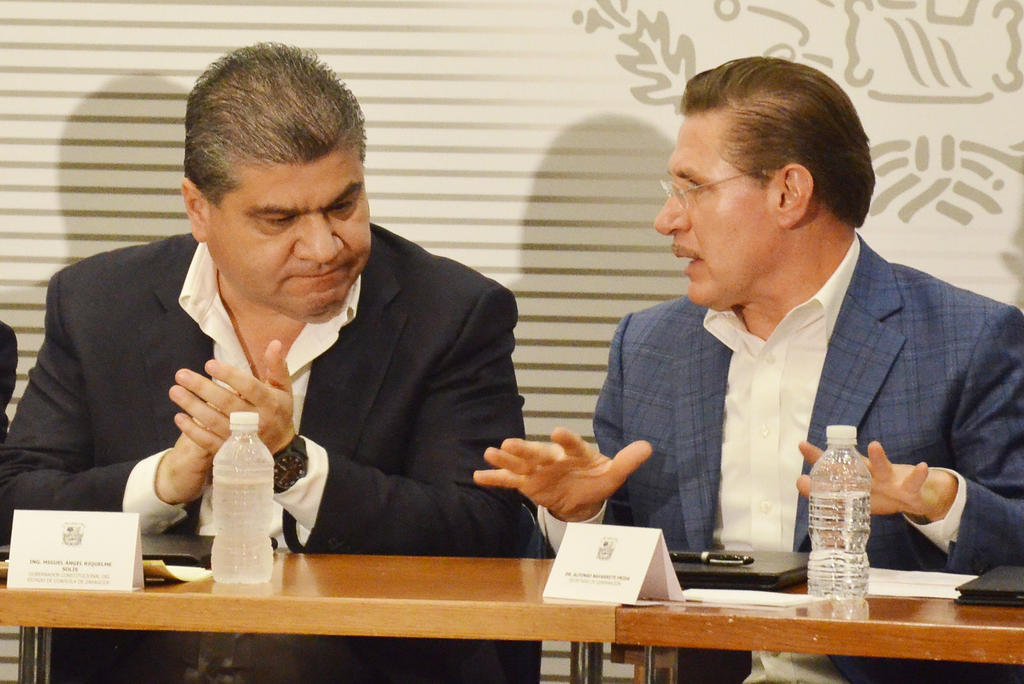 Los titulares del poder Ejecutivo de ambas entidades dialogaron sobre tres principales tópicos: Metrobús, Fondo Metropolitano y agua potable. (ARCHIVO)