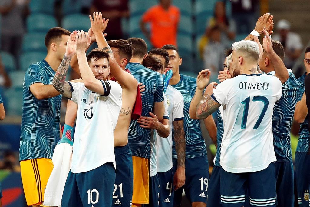 Con goles de Lautaro Martínez y Sergio Agüero, Argentina vence a Catar. (ARCHIVO)