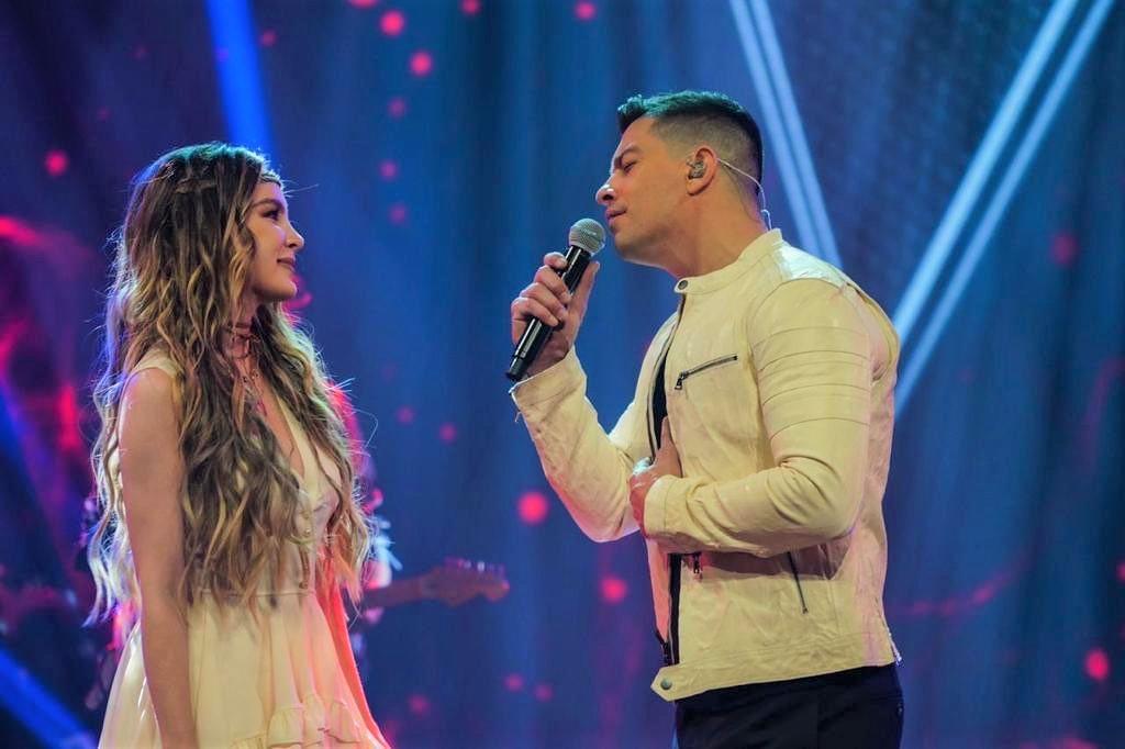  Belinda y Yahir cantaron juntos por primera vez, fue en el escenario de La Voz Azteca. (ESPECIAL)