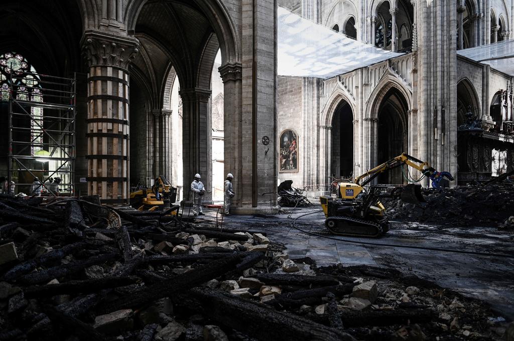 Investigaciones no permiten determinar causa del incendio en la catedral de Notre Dame. (EFE)