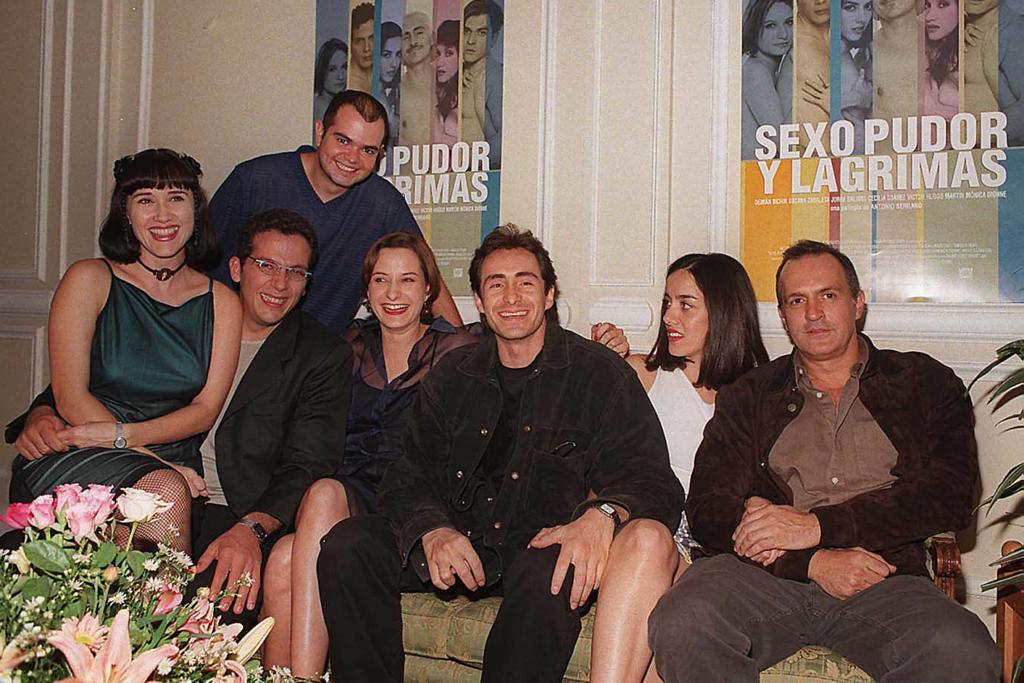 Luego de 20 años, el elenco original que, en 1999, cimbró la taquilla mexicana, se volverá a reunir.  (ARCHIVO)