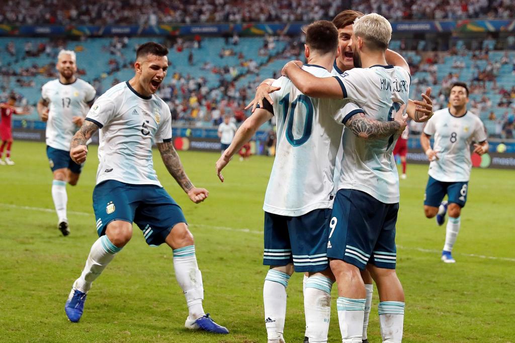 La selección argentina logró su pase en la última jornada de grupos. (EFE)