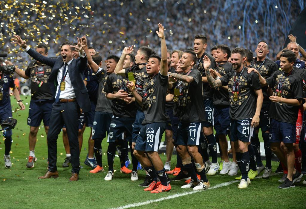 El club Monterrey celebra su aniversario número 74 en la historia del balompié mexicano con cuatro títulos en Liga MX, dos Copas MX y cuatro en 'Concachampions'. (ARCHIVO)