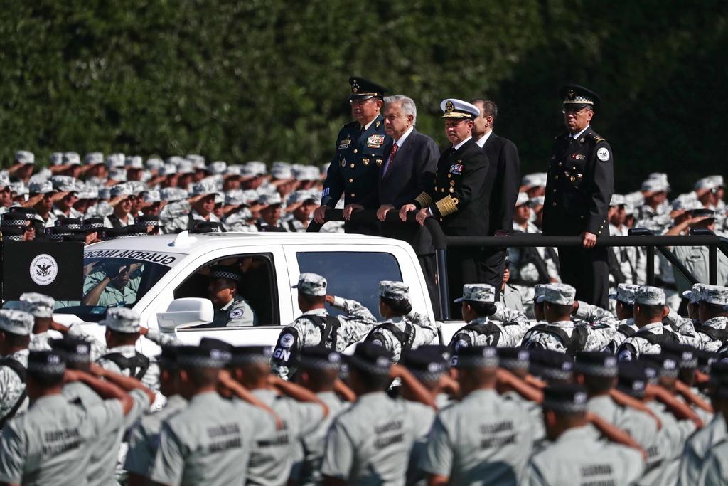 El presidente Andrés Manuel López Obrador dijo a cientos de miembros de la Guardia Nacional formados en el Campo Marte de la capital que ellos son el 'alma' de la institución recién creada. (EL UNIVERSAL)