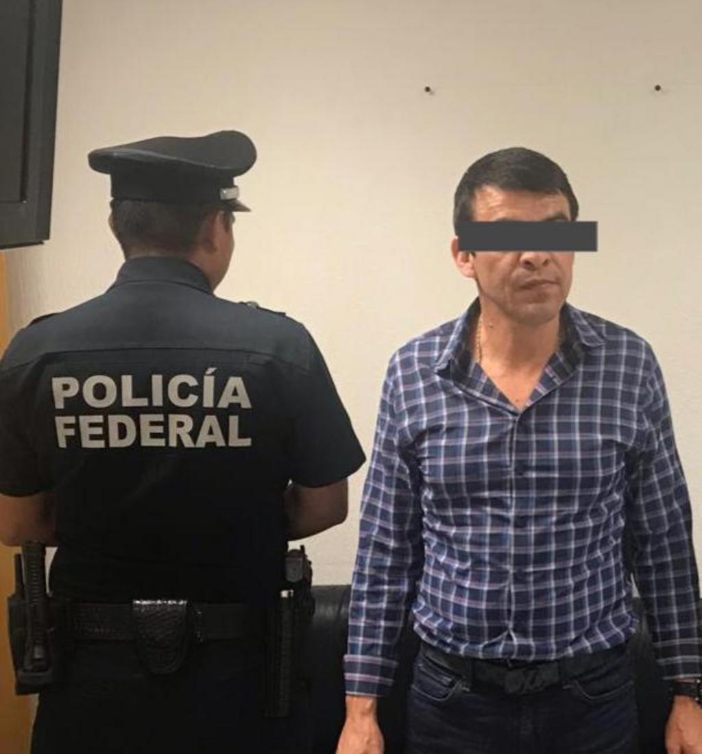 El presunto operador financiero del hijo de 'El Chapo' fue detenido en el Aeropuerto Internacional de Ciudad de México junto a una solicitud de extradición. (ESPECIAL)