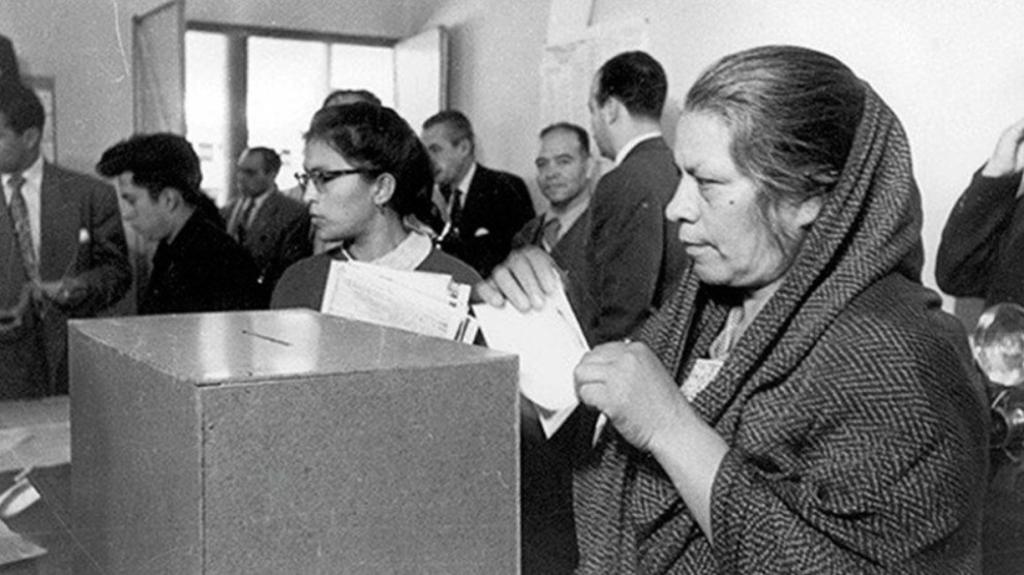 Un día como hoy pero de 1955, en México se permitió el voto femenino por primera vez. 