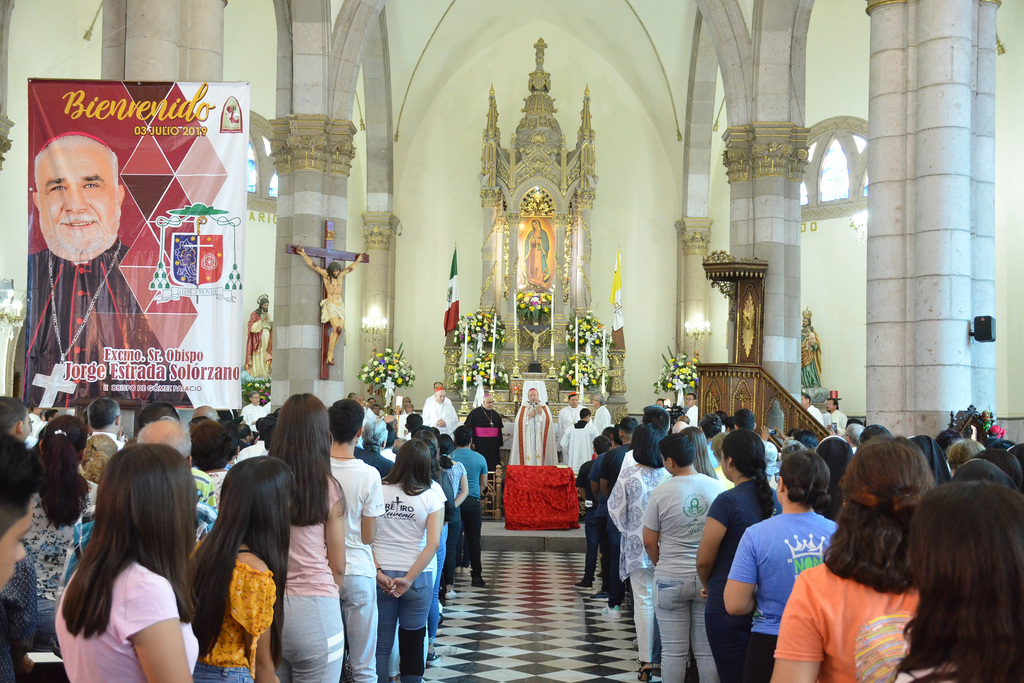 La Catedral de Nuestra Señora de Guadalupe fue el escenario donde monseñor hizo su profesión de fe. (EL SIGLO DE TORREÓN)