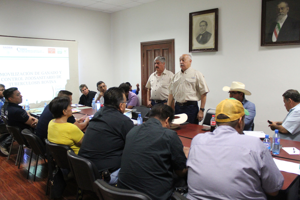 Capacita la Secretaría de Desarrollo Rural estatal a productores ganadores de la Región Laguna. (EL SIGLO DE TORREÓN/GUADALUPE MIRANDA)