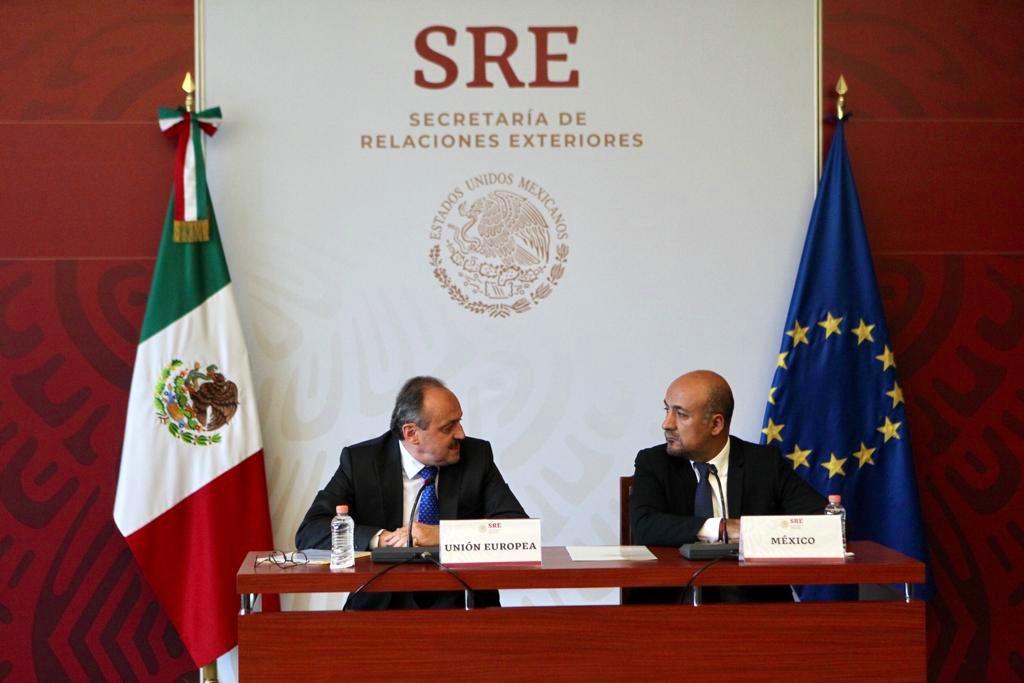 El embajador de la Unión Europea en México, Klaus Rudischhauser, anunció que en las próximas semanas entregarán siete millones de euros para el Plan Integral de Desarrollo a Centroamérica que impulsa el gobierno mexicano. (TWITTER)