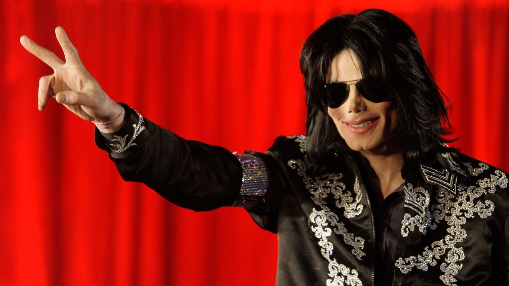 Fanáticos. Reclaman que se dañe la imagen de una persona muerta, en este caso la del cantante estadounidense Michael Jackson. (ESPECIAL)