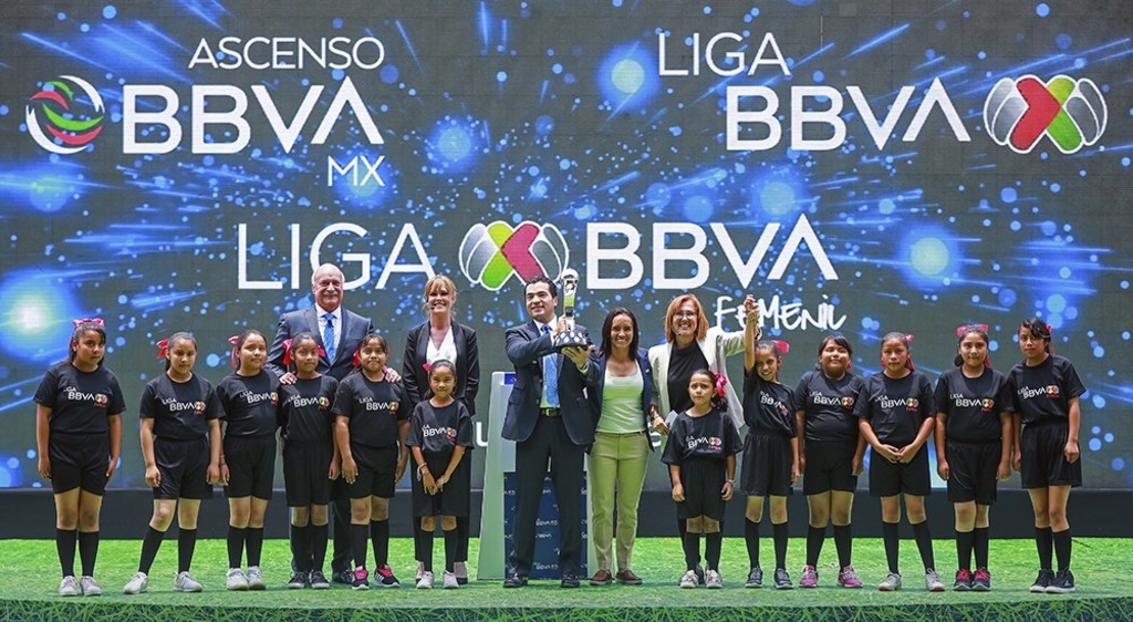 Durante la tarde del jueves, la Liga MX oficializó la renovación de la alianza comercial con BBVA para los próximos tres años.