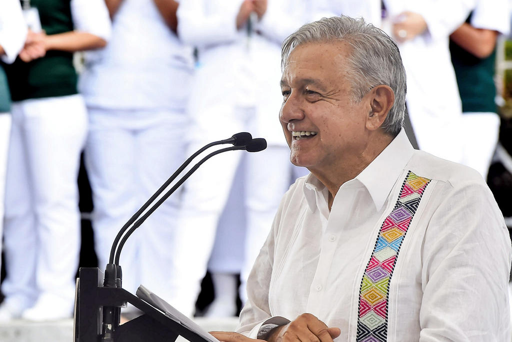López Obrador indicó que su gobierno trabaja para mejorar el servicio de atención en salud de manera general. (ARCHIVO)