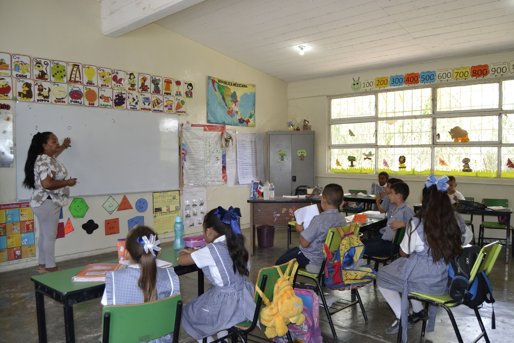 La escuela primaria Jesús Betancourt, ubicada en el ejido Seis de Enero, municipio de Lerdo, obtuvo el primer lugar a nivel estatal en la prueba Planea. (EDITH GONZÁLEZ)