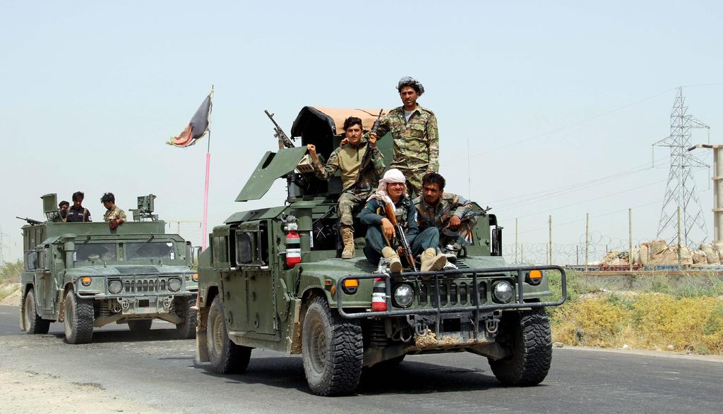 Hasta ayer, los talibanes se habían rehusado a reunirse con miembros del Gobierno para lograr un acuerdo de paz. (ARCHIVO)
