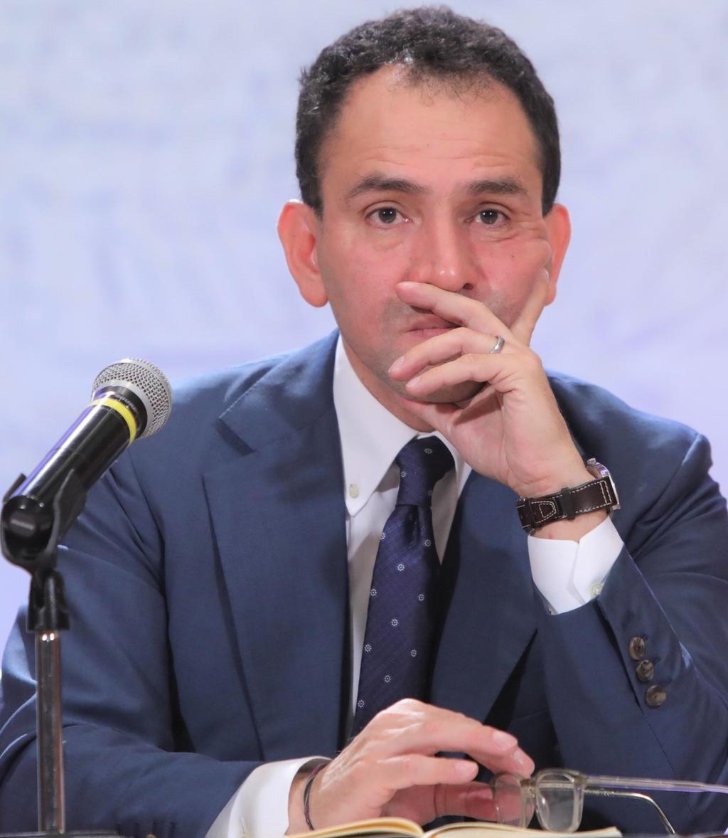 El nuevo secretario de Hacienda, Arturo Herrera aseguró que las finanzas de México son 'manejadas con responsabilidad' y tienen una 'coraza que le permite navegar en circunstancias difíciles si se diera el caso'. (EFE)