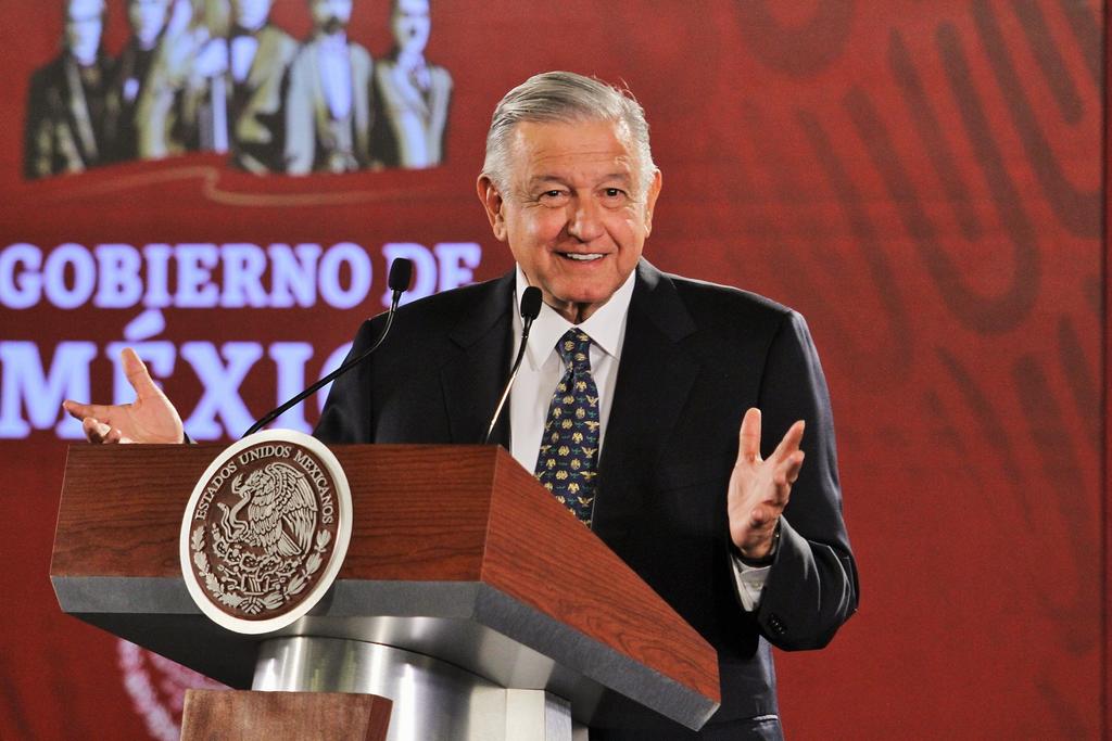 López Obrador explicó que en las finanzas públicas de su gobierno no hay más gasto de lo que ingresa, no hay déficit, no crece la deuda, no hay inflación. (NOTIMEX)