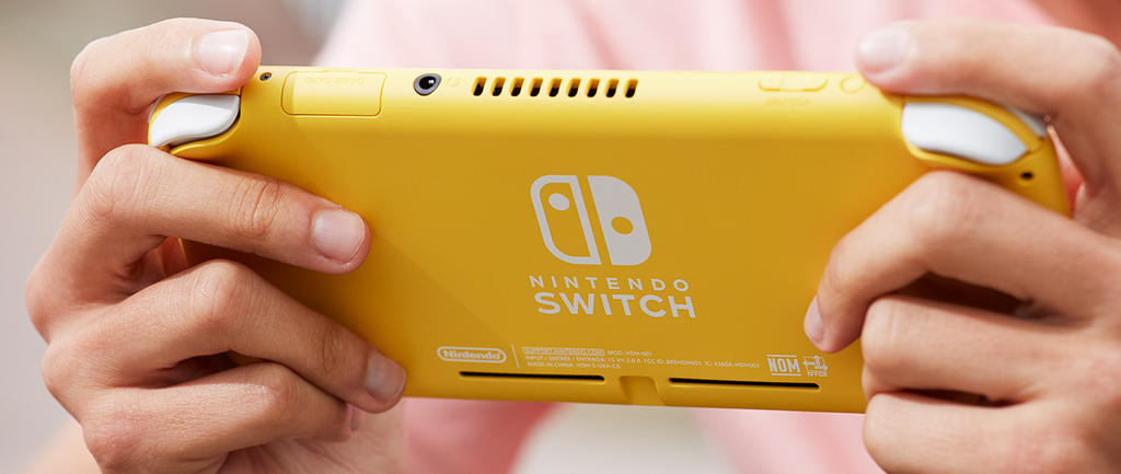 La firma Nintendo anunció hoy miércoles que el 20 de septiembre próximo lanzará Switch Lite, la versión portátil de su popular consola de videojuegos. (ESPECIAL)