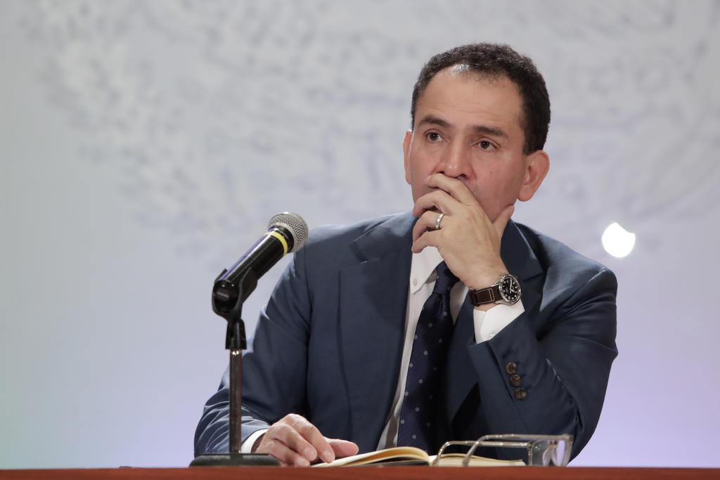 La oposición solicitó que antes de la ratificación se llame a comparecer a Arturo Herrera, y a su antecesor, Carlos Urzúa, para que detalle sus dichos en la carta de renuncia presentada.
