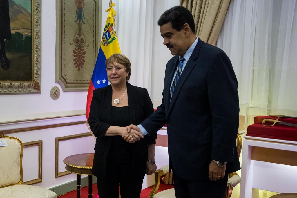 Según Maduro, el Informe Bachelet 'desconoce la verdad histórica de América Latina e ignora el titánico esfuerzo del Estado Venezolano por proteger a su población' de los incalculables daños humanos y materiales producidos por el bloqueo de los Estados Unidos. (ARCHIVO)