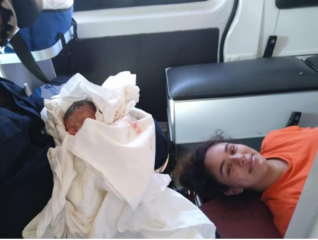 La Coordinación Estatal de Protección Civil de Zacatecas informó que tanto la joven como el bebé se encuentran en buen estado de salud. (ESPECIAL)