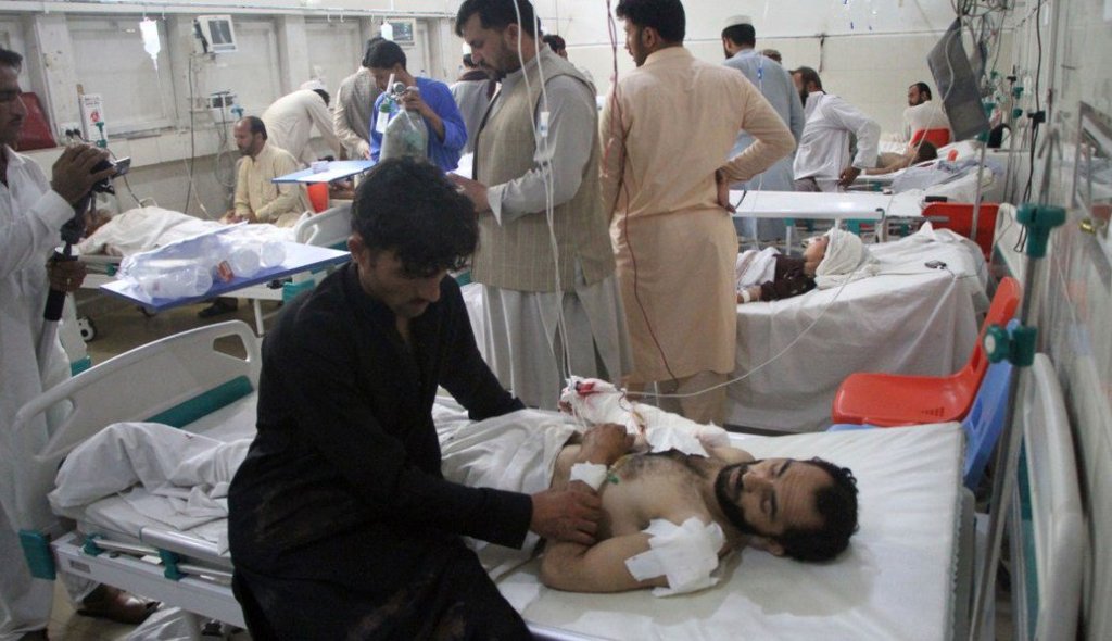 Cinco de los civiles heridos se encuentran en estado grave.