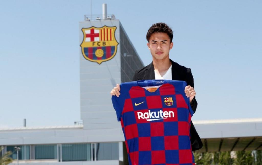 El Barcelona anunció este lunes el fichaje del extremo japonés Hiroki Abe, de 20 años. (ESPECIAL)