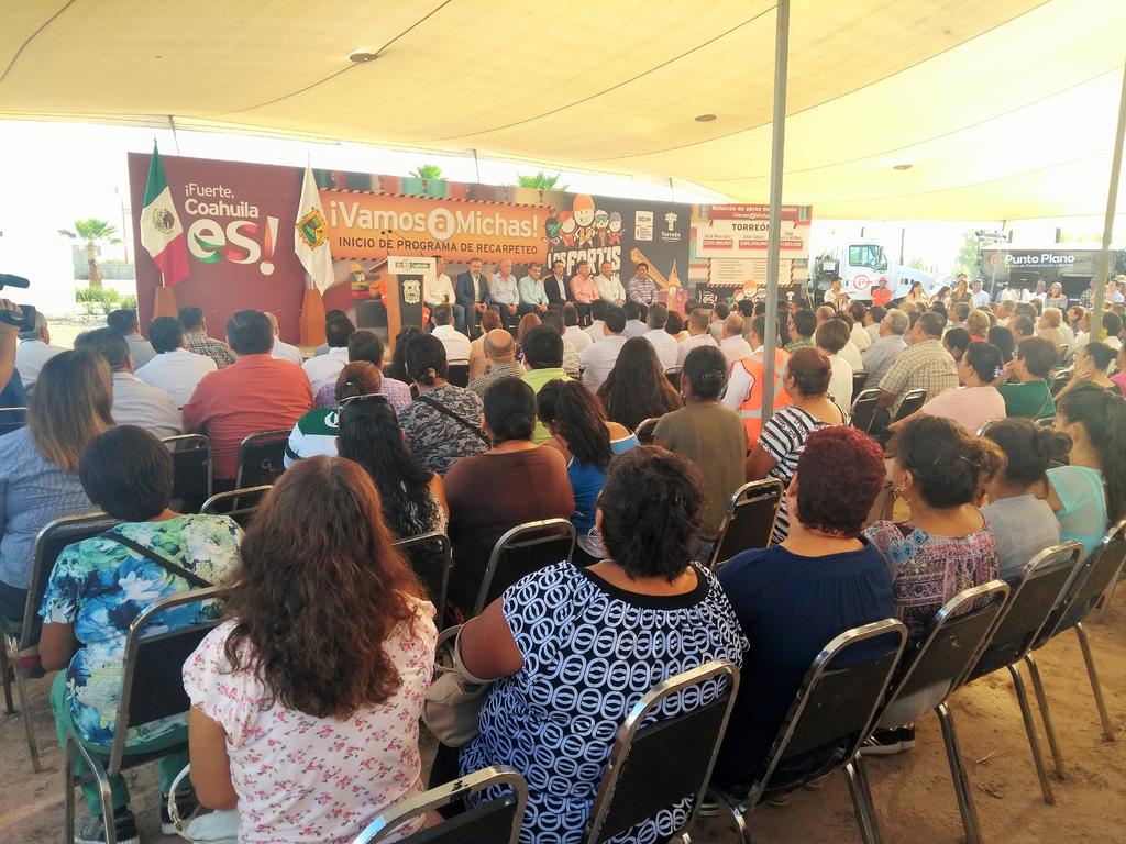 Se inició un evento oficial de arranque de acciones en el cruce del bulevar Torreón 2000 y la avenida Allende. (ROBERTO ITURRIAGA)