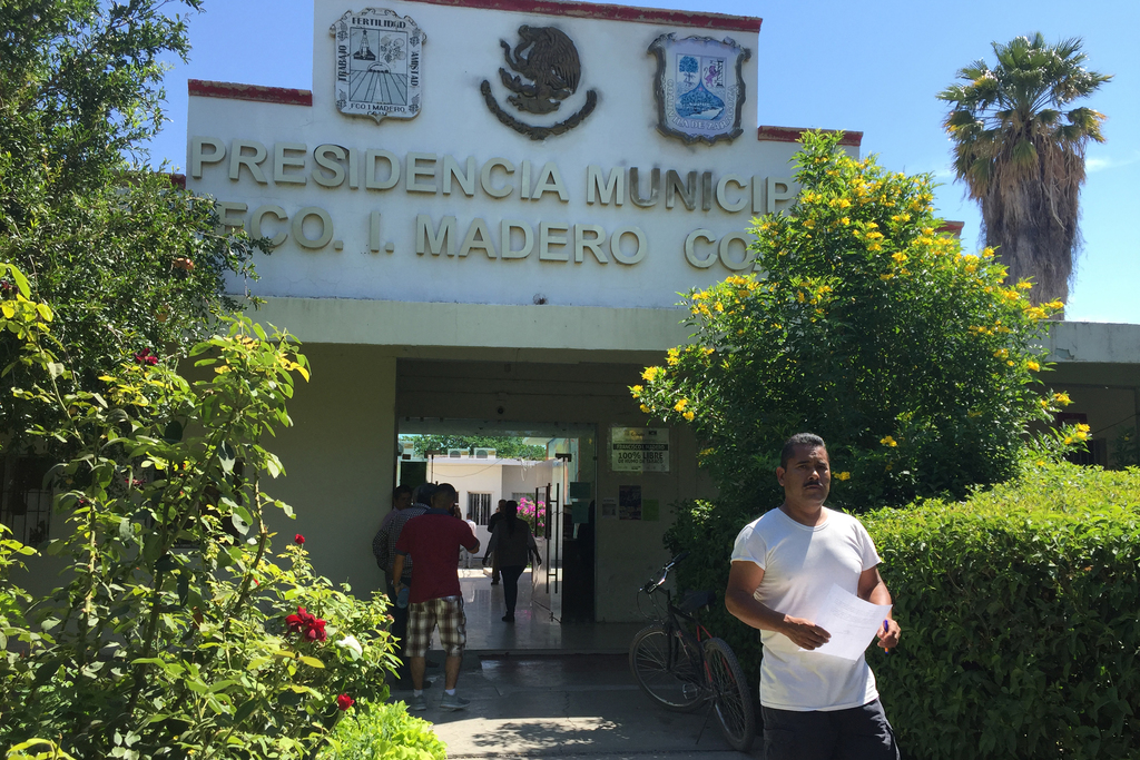 Iniciaron las vacaciones para el personal de la presidencia municipal, donde se laborará por dos semanas con guardias. (EL SIGLO DE TORREÓN/GUADALUPE MIRANDA)