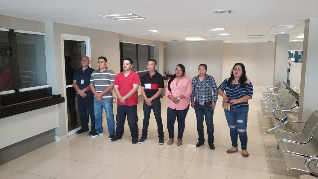Dicho grupo salió de las instalaciones de la presidencia municipal para permanecer por dos días en las instalaciones del C3 en Ramos Arizpe, donde se llevará a cabo la renovación de sus pruebas. (EL SIGLO)