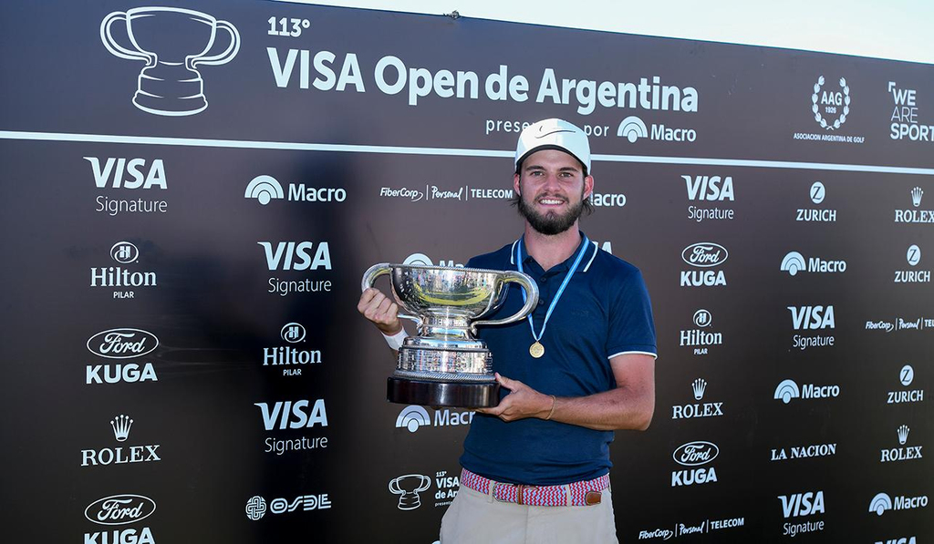 Isidro Benítez se llevó el título en el Abierto de Argentina el año pasado, con lo que ganó una invitación al The Open Championship. (ARCHIVO)