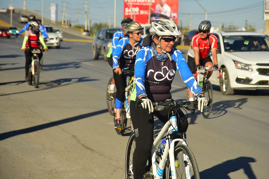 Pueden participar ciclistas experimentados, pero también quienes son principiantes. (ARCHIVO)