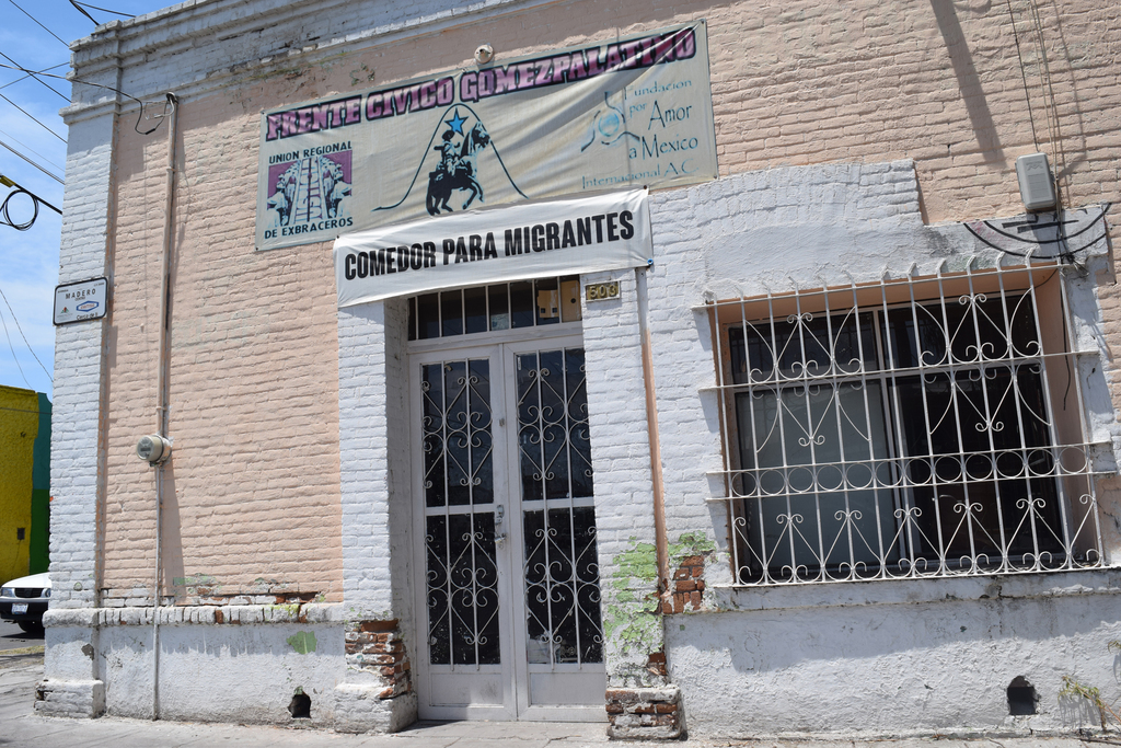 La mayoría de los migrantes detenidos en Gómez Palacio y ciudad Lerdo son originarios de Guatemala y El Salvador. (EL SIGLO DE TORREÒN / MA. ELENA HOLGUÍN)