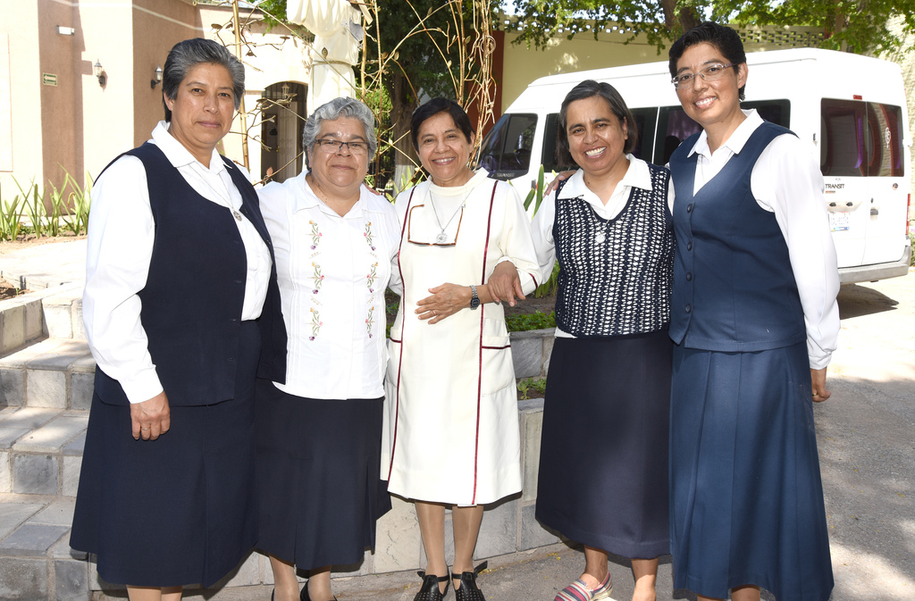 Beatriz Álvarez, María Teresa López, Margarita Dibildox Martínez, Marcelina García Roque, María del Carmen Soto y María Esther Gamboa.