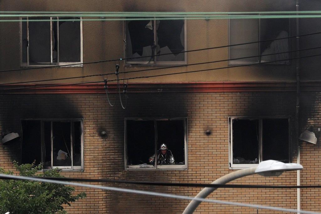 Fuentes de la policía de Kioto confirmaron a la cadena pública de televisión NHK que la cifra de muertos confirmada es de 25, lo que convierte este caso en el incendio provocado más grave en décadas. (EFE)