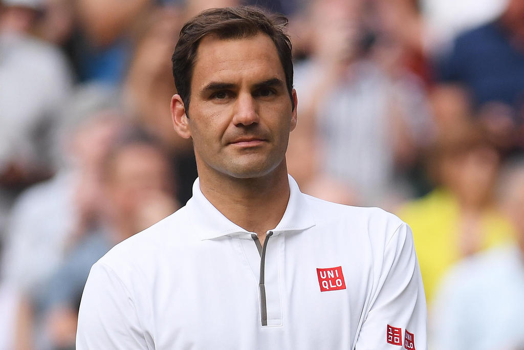 Federer, también ganador de 20 torneos Grand Slam, apenas disputó la final de Wimbledon 2019, en donde cayó ante el serbio Novak Djokovic. (ARCHIVO)