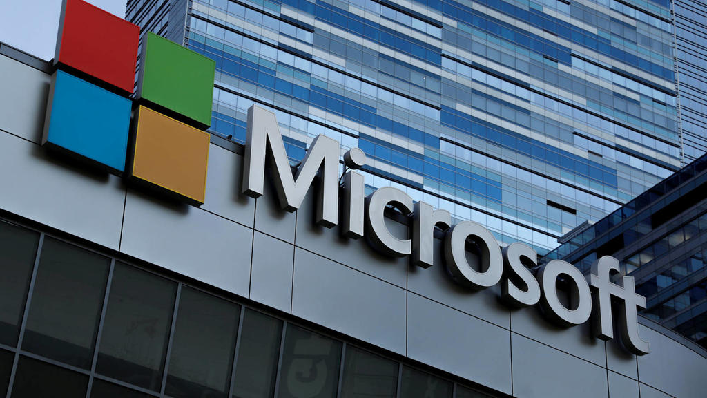 Microsoft dijo que tuvo un ingreso neto de 1.71 dólares por acción en el cuarto trimestre del año fiscal, que terminó el 30 de junio. (ESPECIAL)