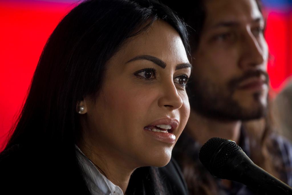 Delsa Solórzano, legisladora antichavista, denunció a nombre del Parlamento la desaparición de cuatro opositores venezolanos. (ARCHIVO)
